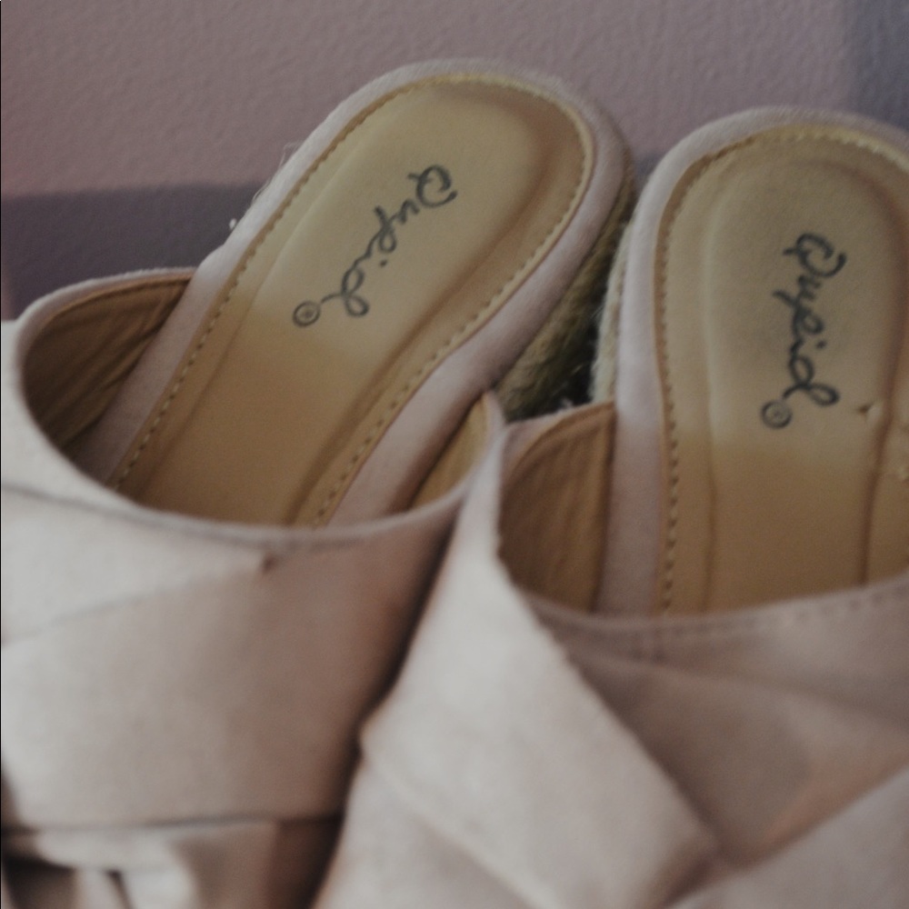 Pink Wedges - Picture 3 of 4